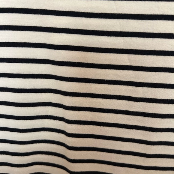 Banana Republic Navy & White Striped Tee quality knit medium summer ready - Picture 2 of 4